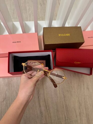 Солнцезащитные очки: Солнцезащитные очки очки, Prada, Унисекс, Круглые, Регулируемые носоупоры — 9