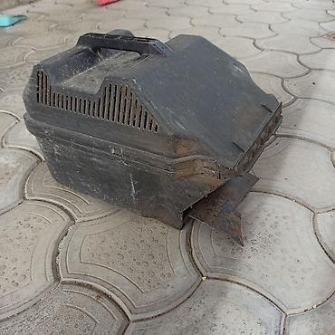 Stari uređaji: Set za domaćinstvo – starinski predmeti - Plastični kofer/kućište sa — 2