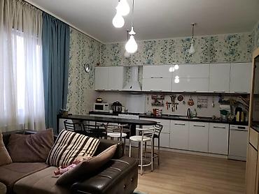 Үйлөрдү ижарага берүү: 250 м², 4 бөлмө, Чиркөө, Чогуу жашоосу жок — 1