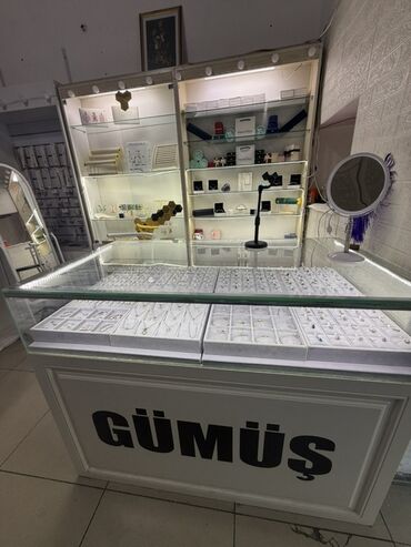 Bijuteriya vitrinləri: Hazır biznes satılır! Gümüş Aylıq 3-3500 arası gəliri var Green kart
