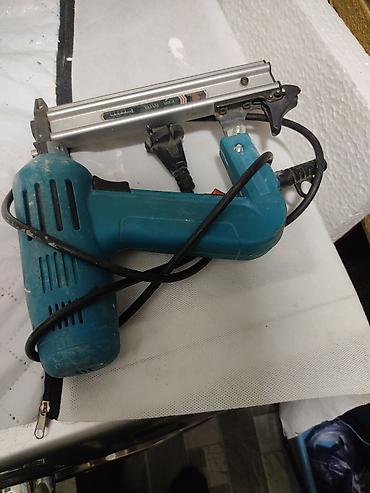 tarsofka vuran: Elektrikli ştapel tapançası (stapler gun) - Şəbəkə ilə işləyən model — 1
