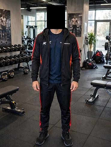 desd geyimler: Sport getim 4 lu dest salvar fudbolka koynek kurtqa geyinilmeyib — 1