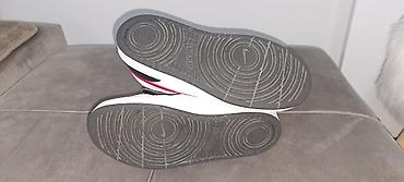 michael cors patike: NIKE PATIKE COURT BOROUGH MID 2 BG ZA DEČAKE vel.35 ug 22 — 7