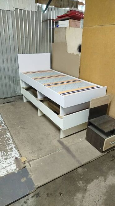 Односпальные кровати: Односпальная кровать, Новый, С матрасом, длина - 180190 см — 9