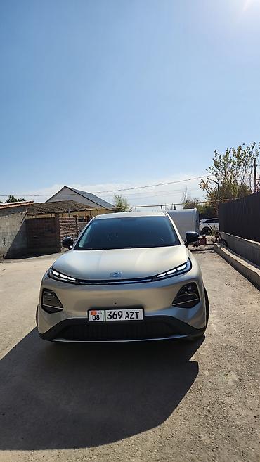 Changan: Changan Qiyuan Q05: 2026 г. — 1