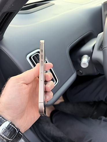 iphone cs max: IPhone 16 Pro, Б/у, 256 ГБ, Золотой, Защитное стекло, Чехол, Кабель — 3