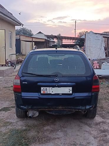Opel: Opel Vectra: 2000 г., 1.8 л, Механика, Бензин, Универсал — 2