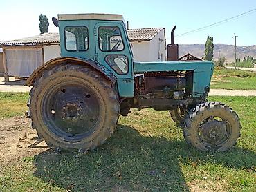 jcb эксковатор: Трактор колесный, класс тяги примерно 1,4–2, с кабиной. Дизельный — 1