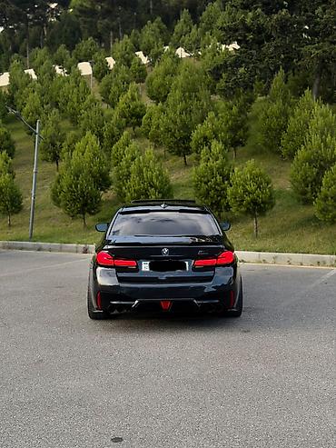 bmw 528: BMW 530: 2 l | 2018 il Sedan — 3