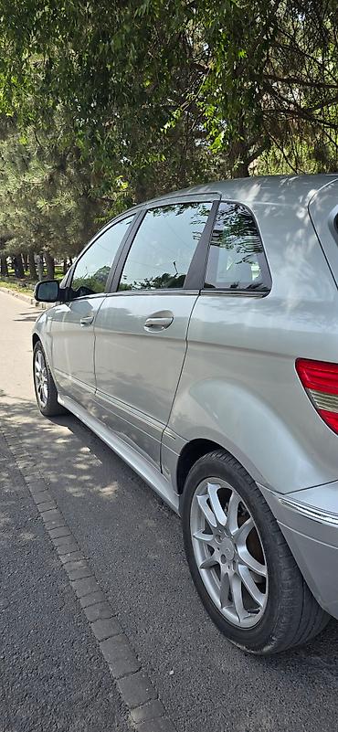 mers zaychik: Mercedes-Benz B-Class: 2010 г., 1.8 л, Вариатор, Бензин, Хэтчбэк — 9