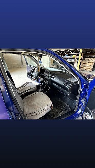 Продажа авто: Volkswagen Golf: 1993 г., 1.8 л, Механика, Бензин, Хэтчбэк — 4