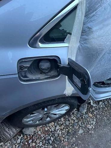 din 3990: POKLOPAC REZERVOARA ZA AUDI A4 - B9 | Delovi za A4 B9 — 1