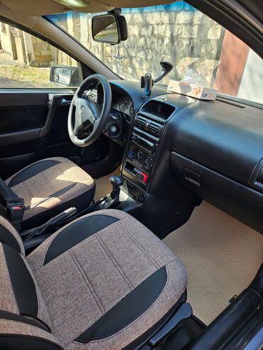 opel astra salon: Opel Astra: 1.6 l | 2001 il 328000 km Hetçbek