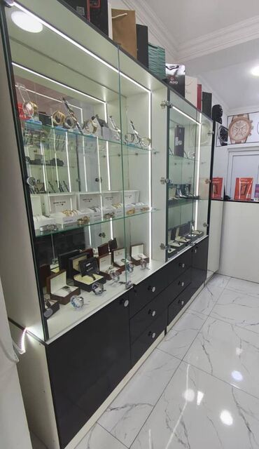 Aksesuarlar üçün vitrinlər: Saat üçün, İşlənmiş — 2