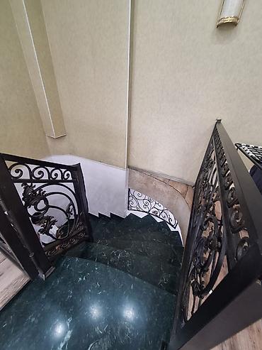 сдаю номера: 500 м², 6 комнат и более, Аламединский рынок / базар — 10