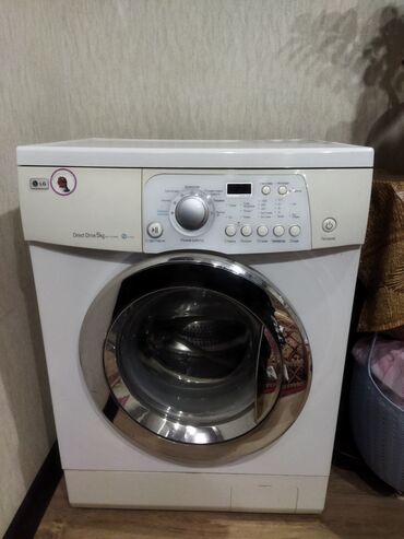 продаю стиральную машину lg: Стиральная машина LG, Б/у, Автомат, До 6 кг, Полноразмерная