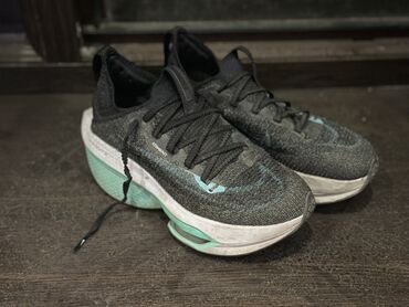 Кроссовки и спортивная обувь: Мужские кроссовки, 36.5, Nike, Б/у, цвет - Черный, Самовывоз