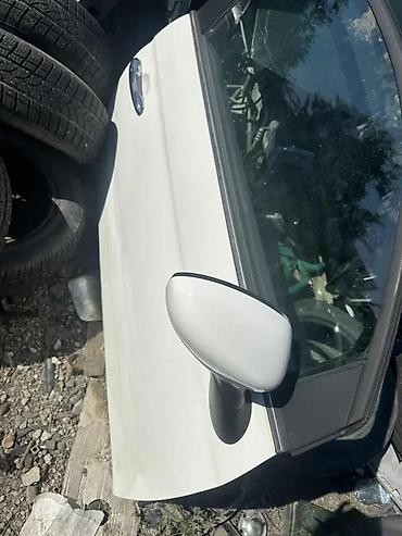 marketplace auto: FIAT 500VRATA RETROVIZOR BELA, CRVENA BOJA KOMPLETNA KOLA | Fiat — 1