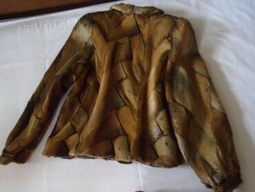 Krzneni kaputi: M, Sa postavom — 15