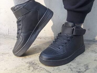 Women's Sneakers and athletic shoes: 41 — 29