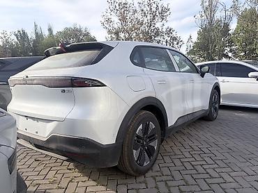 Changan: Changan : 2026 г., 1.5 л, Автомат, Бензин — 9