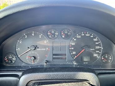 ади б4: Audi A4: 1996 г., 1.8 л, Механика, Бензин, Седан — 4
