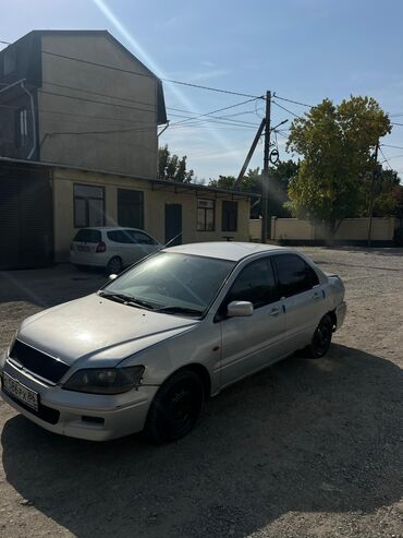 Mitsubishi: Mitsubishi Lancer: 2001 г., 1.5 л, Вариатор, Бензин, Седан