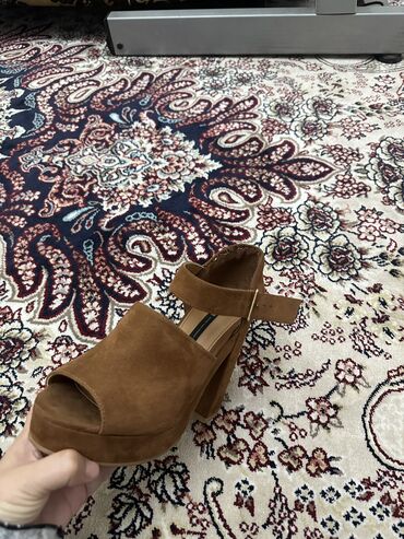 Туфли: Туфли, 37, Pull and Bear, Б/у, цвет - Коричневый, Самовывоз at lalafo.kg Туфли: Туфли, 37, Pull and Bear, Б/у, цвет - Коричневый, Самовывоз