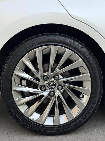 Lexus: Lexus ES: 2019 г., 2.5 л, Вариатор, Гибрид, Седан — 14