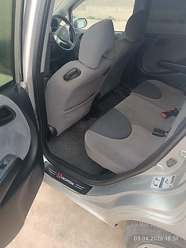 Honda: Honda Fit: 2002 г., 1.5 л, Вариатор, Бензин, Хэтчбэк — 1