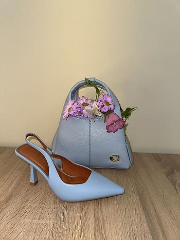 prakata kostyum: Mavi tonlarda qadın dəsti – slingback stilettolar və mini çanta - — 2
