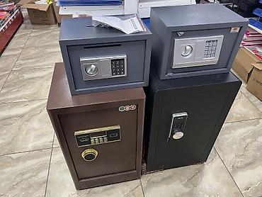 Сейфы для денег и документов: Сейф для денег и документов, Новый, Кодовый, Противопожарная — 13