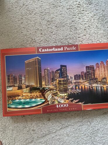 кубик рубик 4на4: Продаю пазл Dubai,состояние:НОВОЕ 4000 пазликов