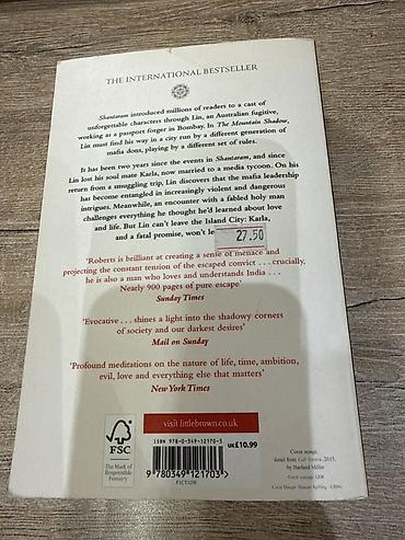 Книги и журналы: Məhsul: The Mountain Shadow – Gregory David Roberts - Nəşriyyat — 2