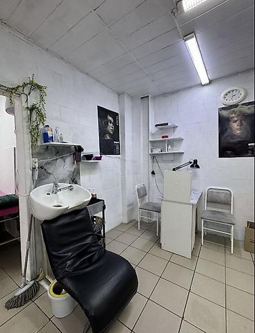 яркие: Косметологическая студия 30 м², 1 комната, С ремонтом, С оборудованием, Отдельный санузел — 4