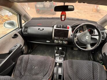 Honda: Honda Fit: 2002 г., 1.3 л, Автомат, Бензин, Хэтчбэк — 5