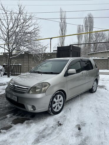 Toyota: Toyota Raum: 2004 г., 1.5 л, Автомат, Бензин, Хэтчбэк