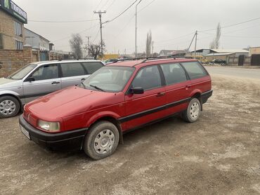 Volkswagen: Volkswagen Passat: 1992 г., 1.8 л, Механика, Бензин, Универсал