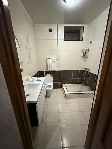 Долгосрочная аренда домов: 380 м², 8 комнат — 7