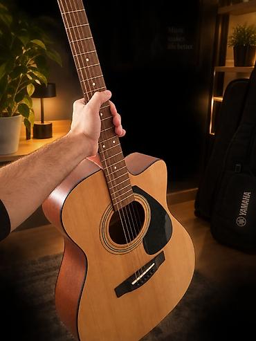 ямаха гитара: 🎸 **Продам акустическую гитару Yamaha FS100C** 💰 **Цена: 14 000 сом** — 1