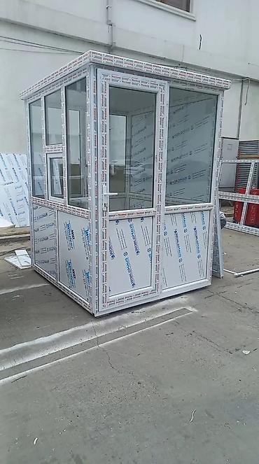 Sifarişlə market vitrinləri: PVC profilindən hazırlanmış mühafizə/post kabini - Ölçü: təxmini 2,5 — 6