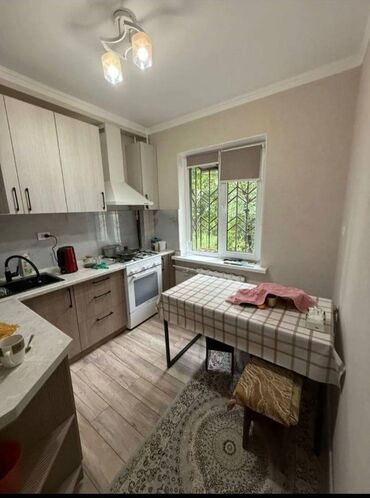 квартира последующим выкупом: 2 комнаты, 50 м², 105 серия, 1 этаж, Евроремонт