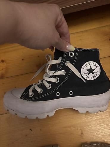 Qadın ayaqqabıları: Converse Chuck Taylor All Star xırda platformalı yüksəkboğaz idman — 2