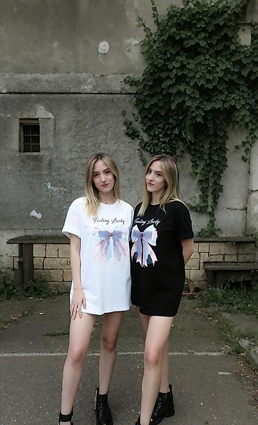 Majice kratkih rukava: Majice 
S M L 
Cena 2000 din — 16