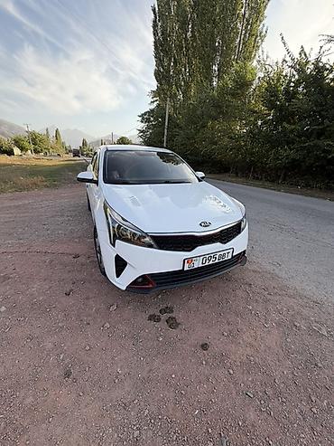Продажа авто: Kia Rio: 2021 г., 1.6 л, Автомат, Бензин, Седан — 2