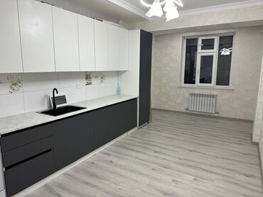 долгосрочная аренда квартир г ош: 3 бөлмө, Менчик ээси, Чогуу жашоосу жок, Жарым -жартылай эмереги бар