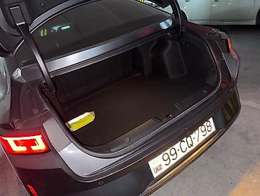 tesla model s: Yep yenidir.cemi 8000 km.gedib.bu qiymete bazarda masin yoxdur — 3
