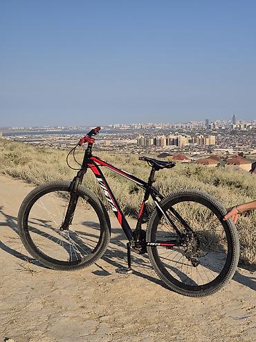 velosiped motorlu: Vista modelidir her bir şeyi işləkdir. Üzərində verilenler: 1 az — 1