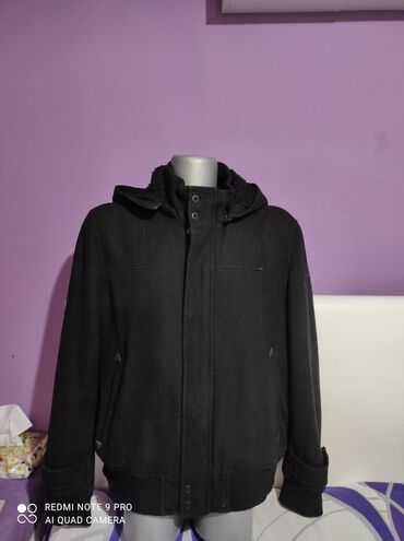 oversized jakne: Guess jakna, bez ostecenja. Velicina XL, duzina 68, ramena 52, rukavi