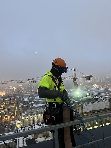 Высотные работы: Альпинистские работы на высоте Профессиональные промышленные — 2